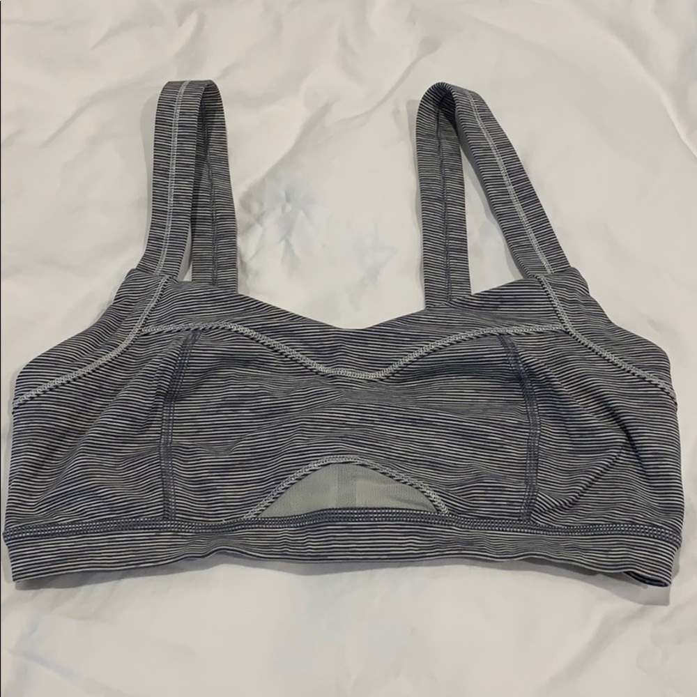 Lululemon Athletica Gray/white stripe Engage Run
